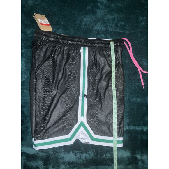 Nike‎ Dri-FIT DNA Giannis Shorts Black Large - Picture 2 of 12